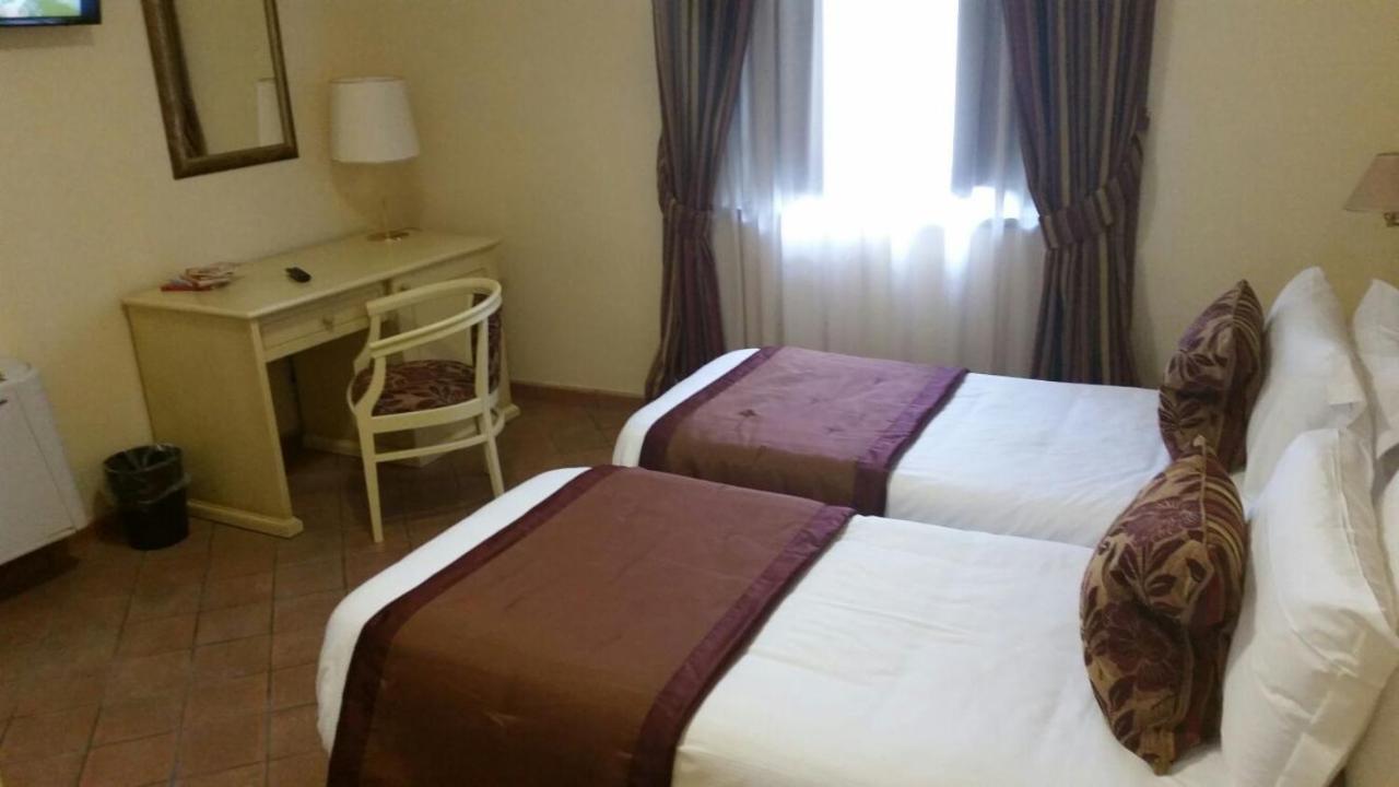Hotel I Giardini Del Novecento à Lamezia Terme Extérieur photo